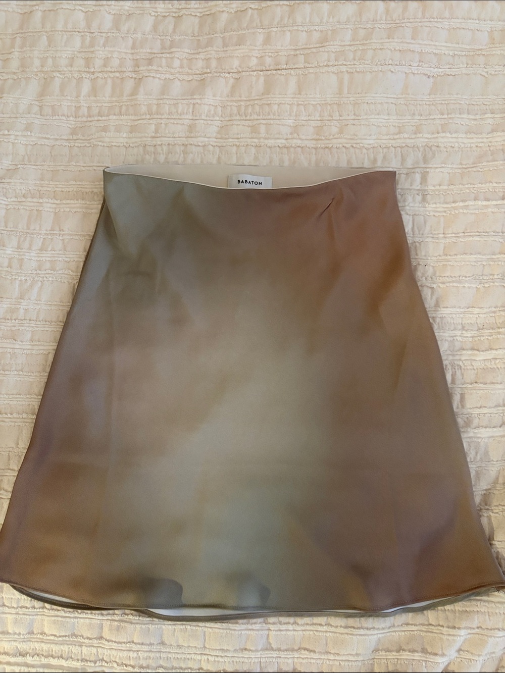 Aritzia Babaton Ombré Taupe Satin A-Line Mini Skirt - Size 0, Like New